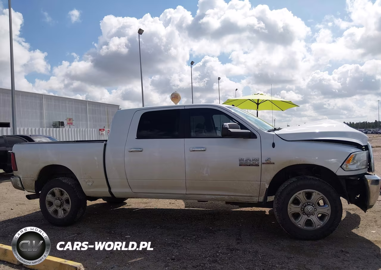 2016 Ram 2500 Lone Star VIN:3C6UR5ML5GG336944 - 14