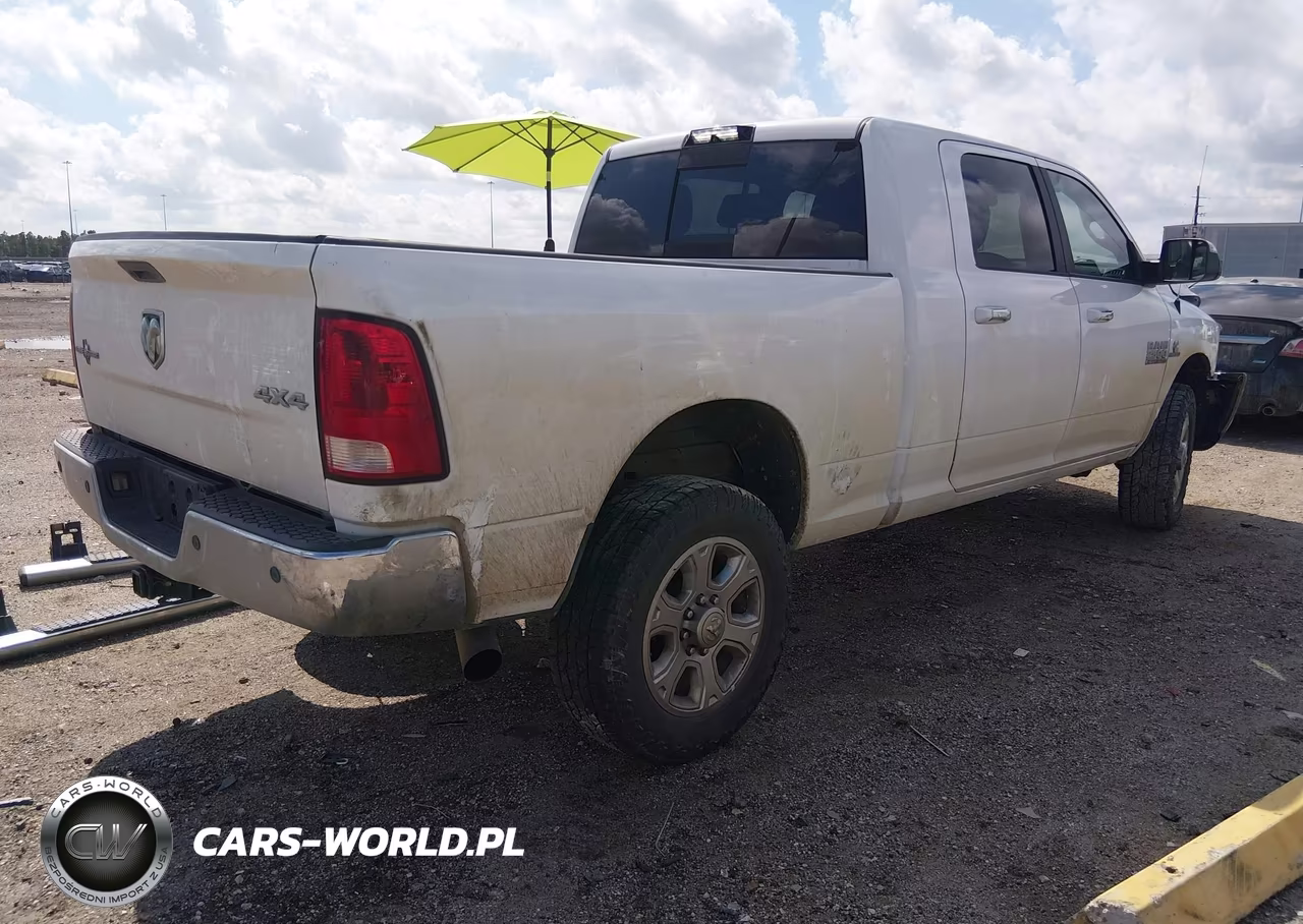 2016 Ram 2500 Lone Star VIN:3C6UR5ML5GG336944 - 4