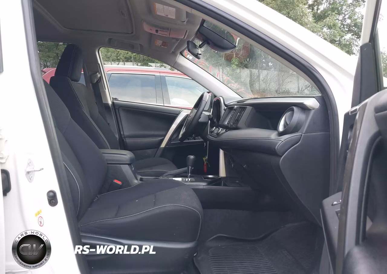 2018 Toyota Rav4 Xle VIN:JTMRFREV7JD232555 - 5