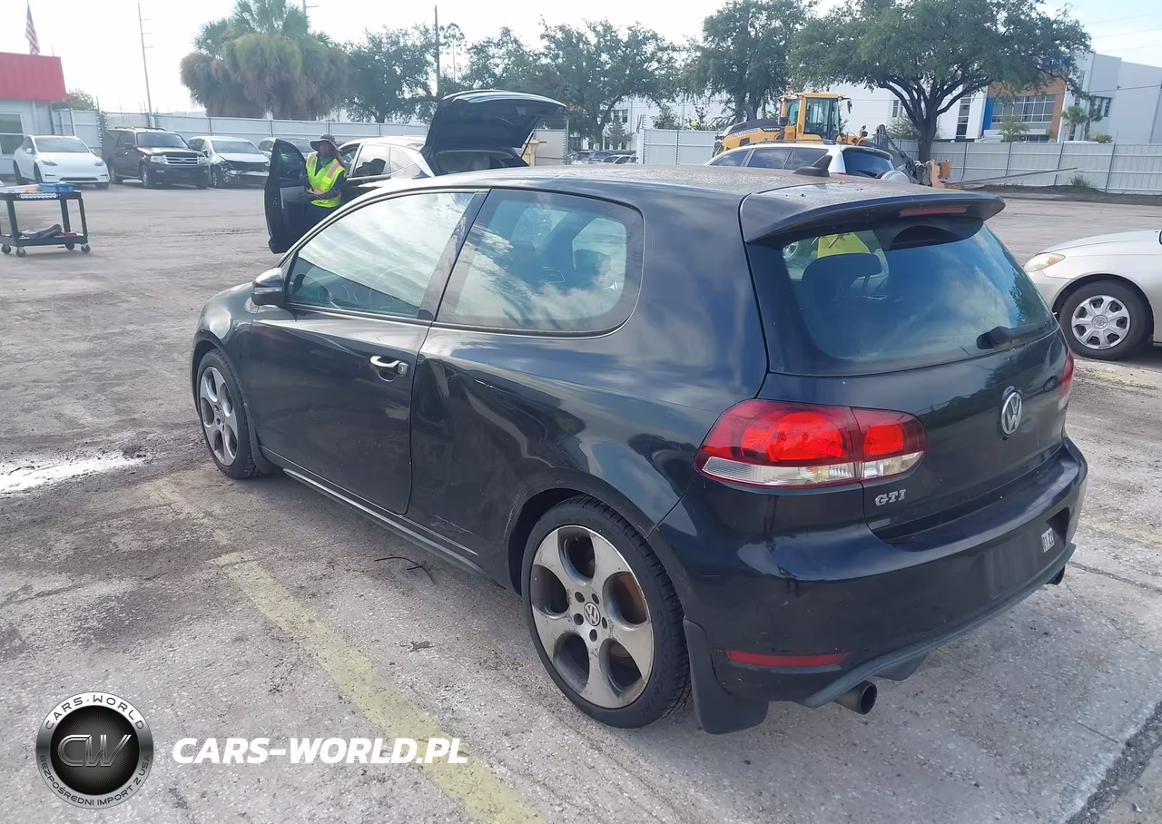 2010 Volkswagen Gti 2-Door VIN:WVWED7AJ5AW402024 - 3