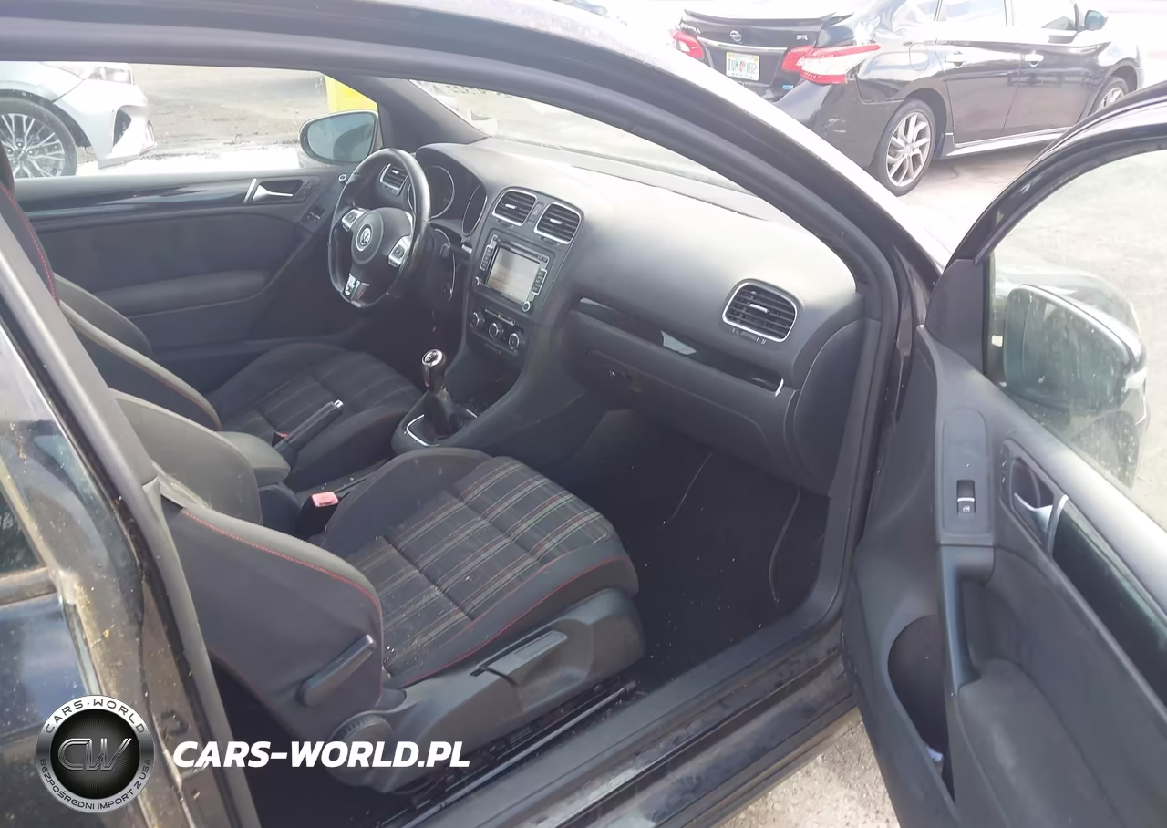 2010 Volkswagen Gti 2-Door VIN:WVWED7AJ5AW402024 - 5