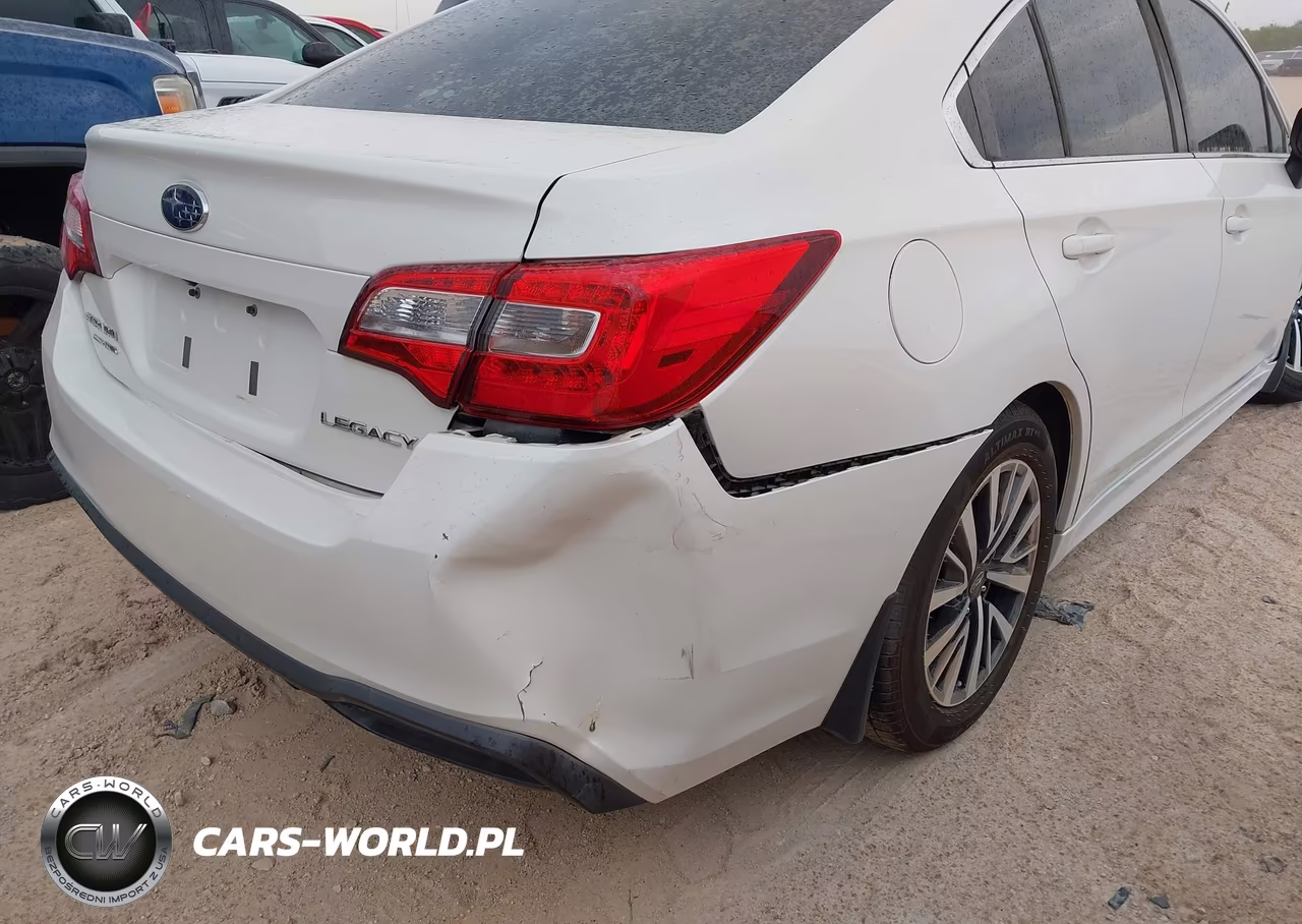 2018 Subaru Legacy 2.5I Premium VIN:4S3BNAC63J3040184 - 17