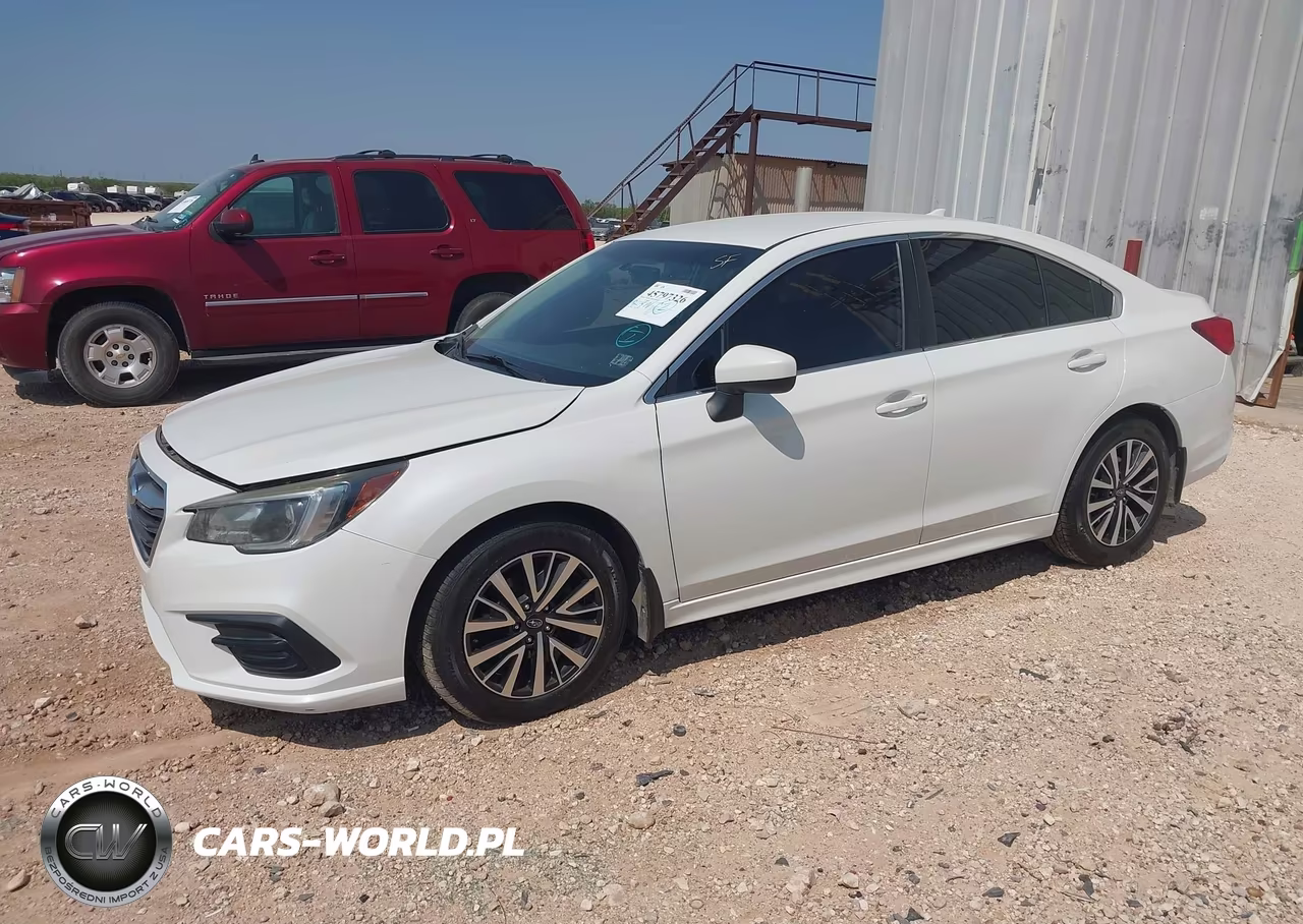 2018 Subaru Legacy 2.5I Premium VIN:4S3BNAC63J3040184 - 2