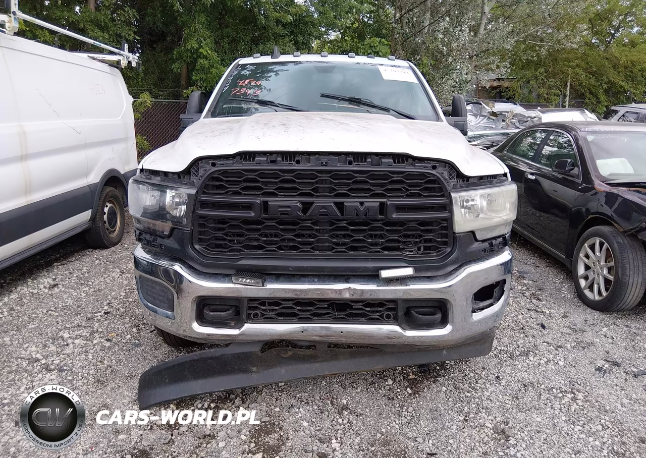 2024 Ram 3500 VIN:3C63RRGL1RG109929 - 14