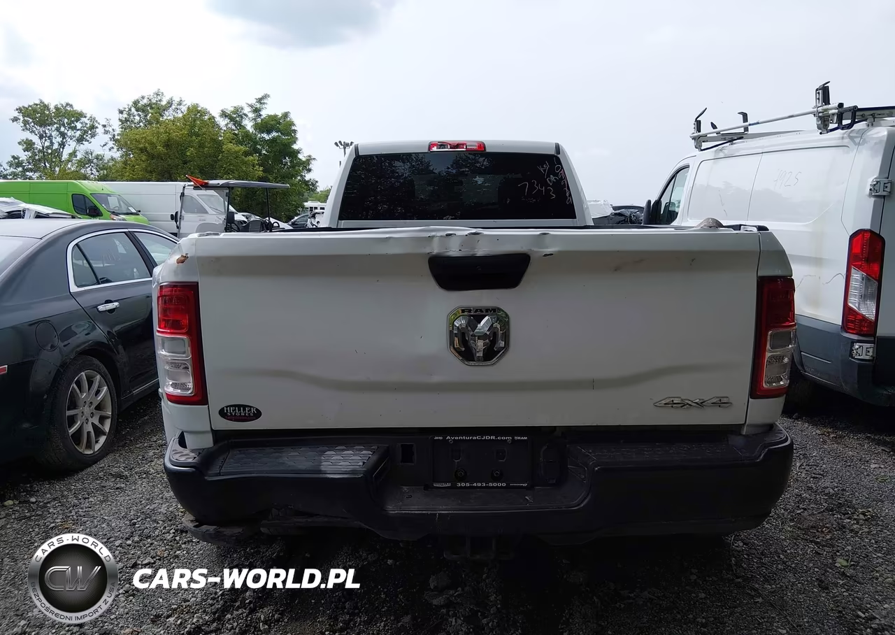 2024 Ram 3500 VIN:3C63RRGL1RG109929 - 18