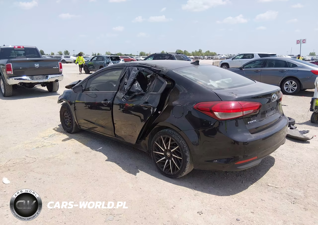 2018 Kia Forte Lx VIN:3KPFK4A71JE236429 - 3