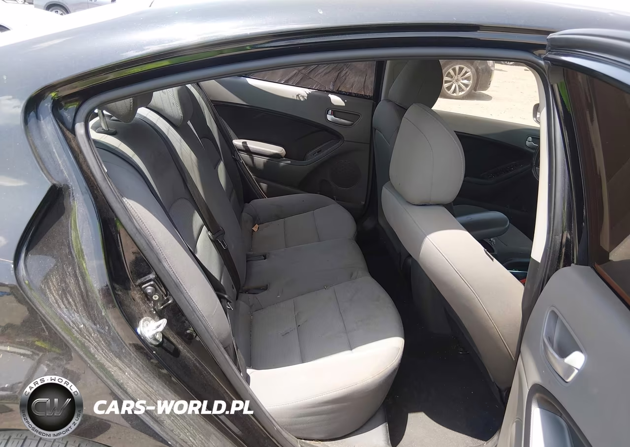 2018 Kia Forte Lx VIN:3KPFK4A71JE236429 - 8