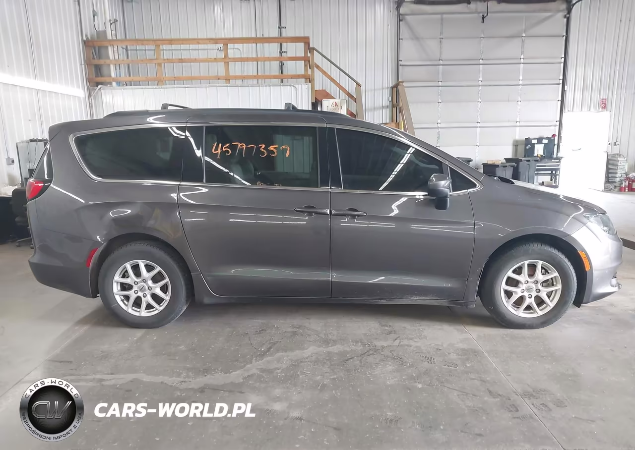 2021 Chrysler Voyager Lxi VIN:2C4RC1DG8MR512807 - 14