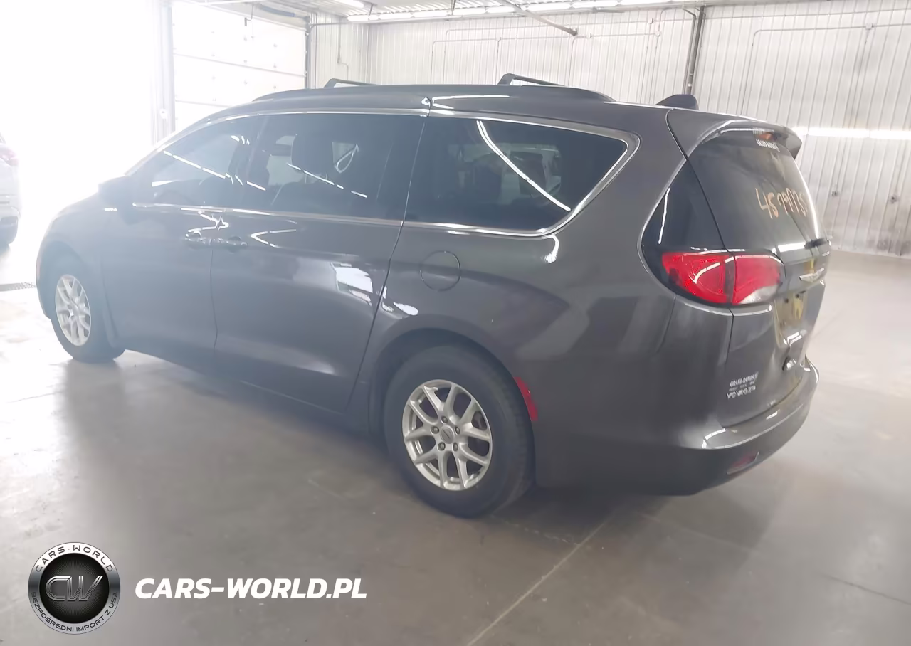 2021 Chrysler Voyager Lxi VIN:2C4RC1DG8MR512807 - 3