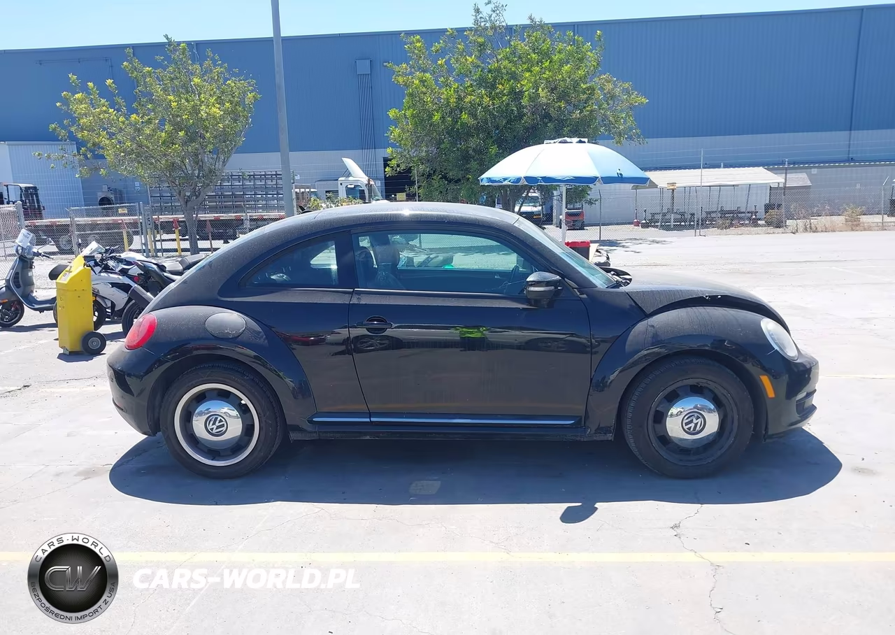 2012 Volkswagen Beetle 2.5L VIN:3VWJP7AT7CM632476 - 13