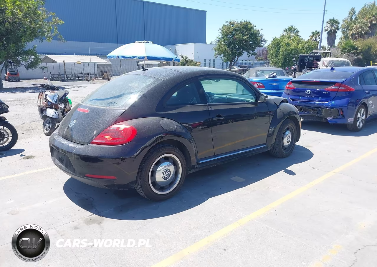 2012 Volkswagen Beetle 2.5L VIN:3VWJP7AT7CM632476 - 4