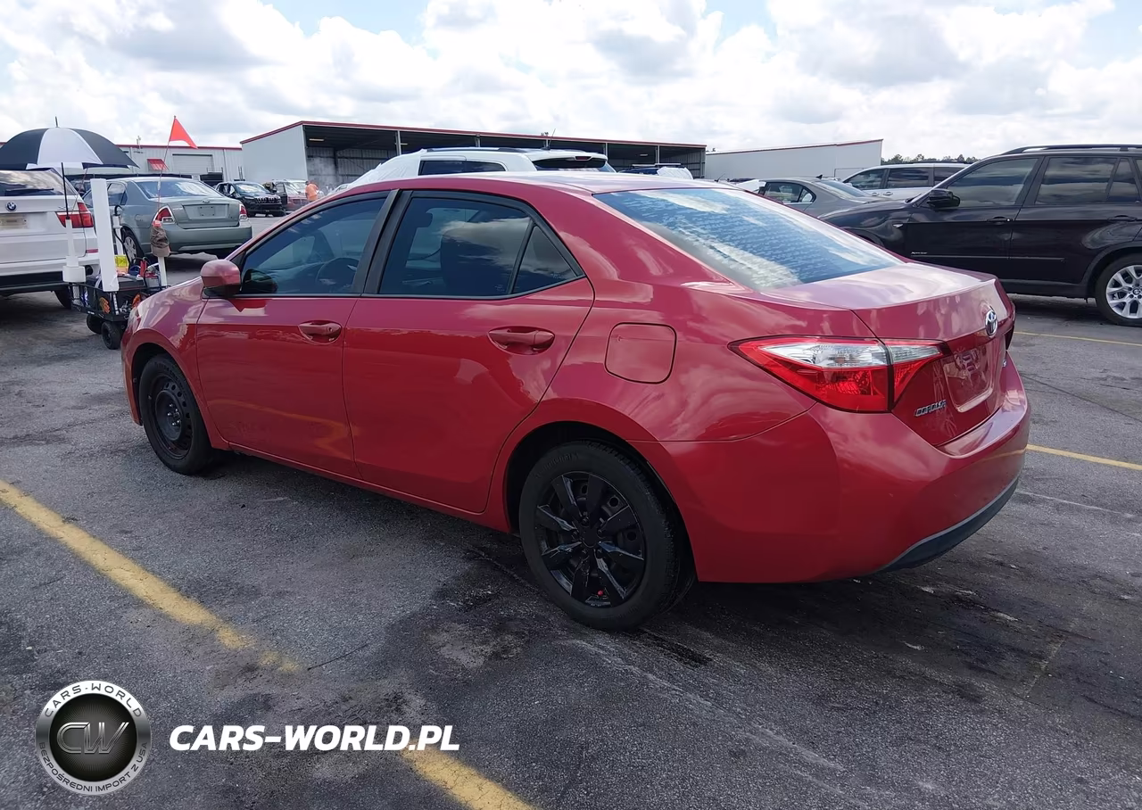 2015 Toyota Corolla Le VIN:2T1BURHE6FC345288 - 3