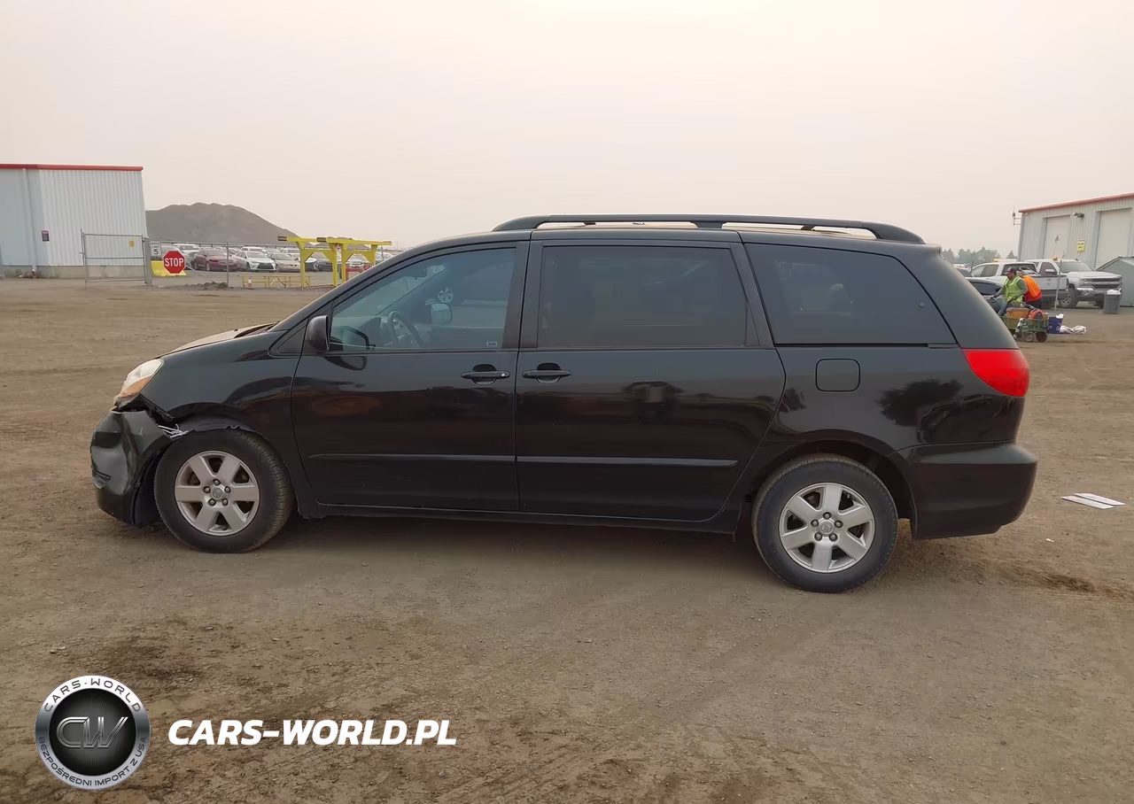 2009 Toyota Sienna Le VIN:5TDZK23C59S272413 - 14