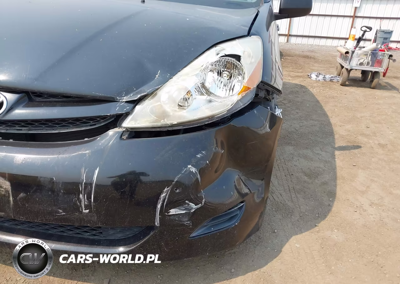2009 Toyota Sienna Le VIN:5TDZK23C59S272413 - 17
