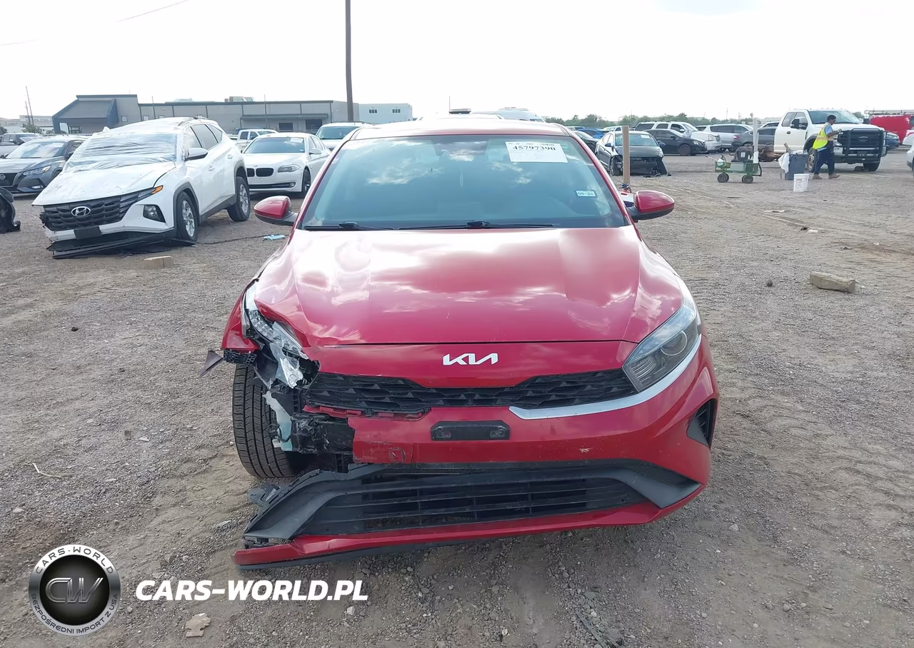 2022 Kia Forte Lxs VIN:3KPF24AD3NE490526 - 12
