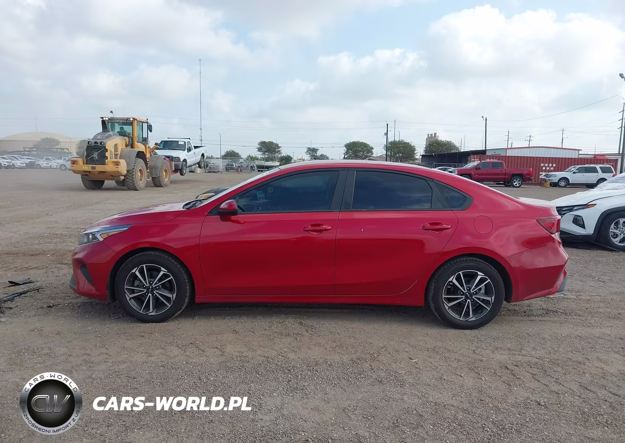 2022 Kia Forte Lxs VIN:3KPF24AD3NE490526 - 14