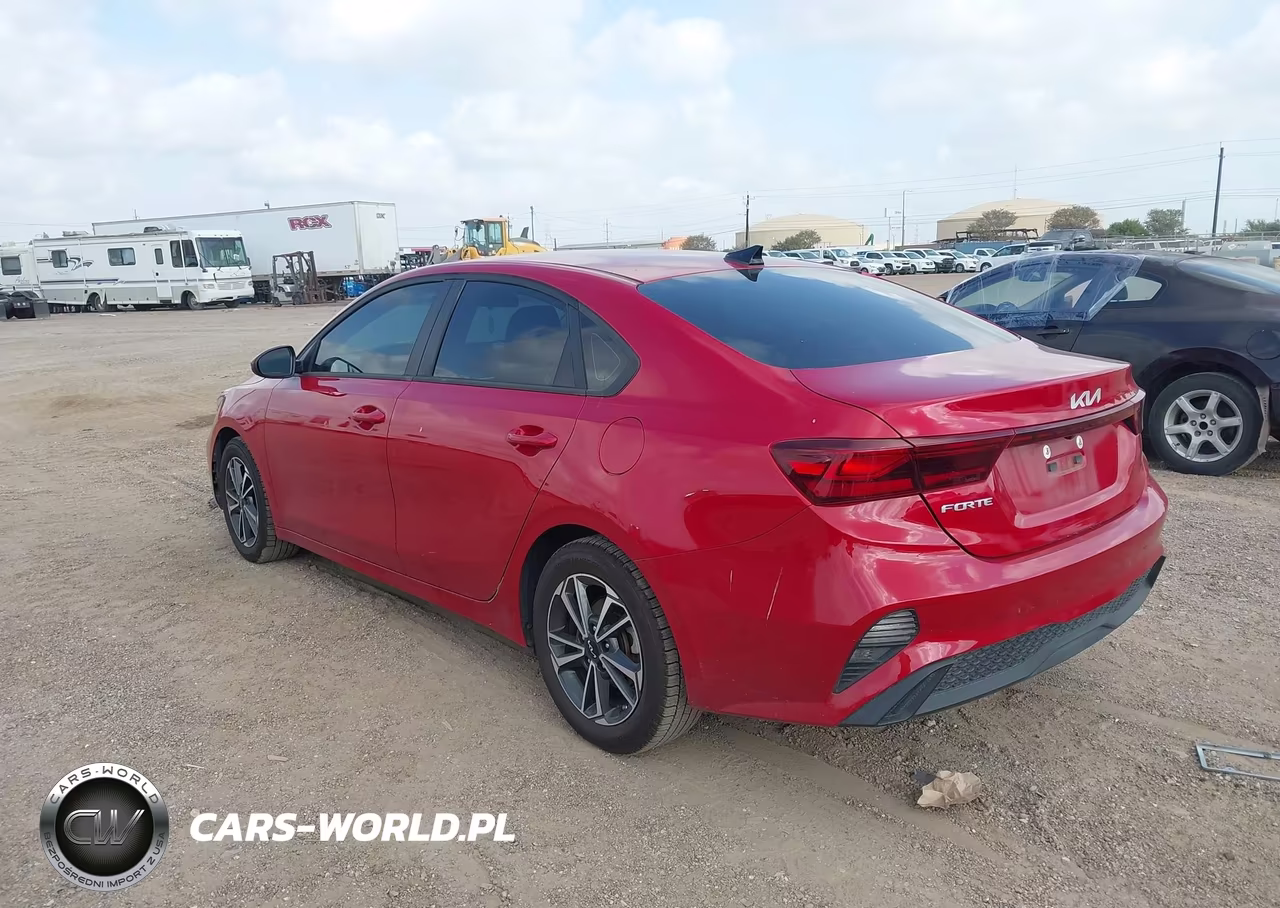 2022 Kia Forte Lxs VIN:3KPF24AD3NE490526 - 3