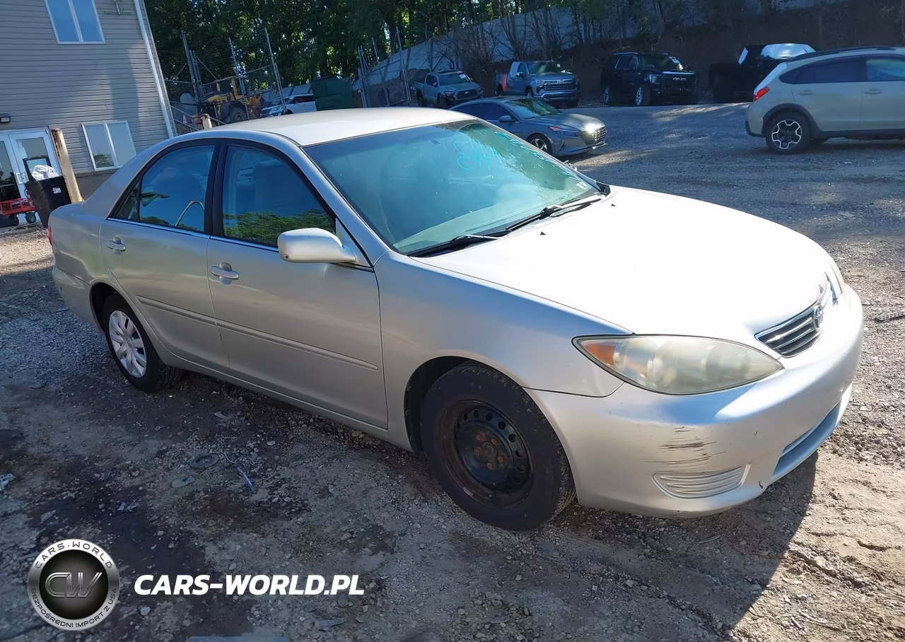 2005 Toyota Camry Le