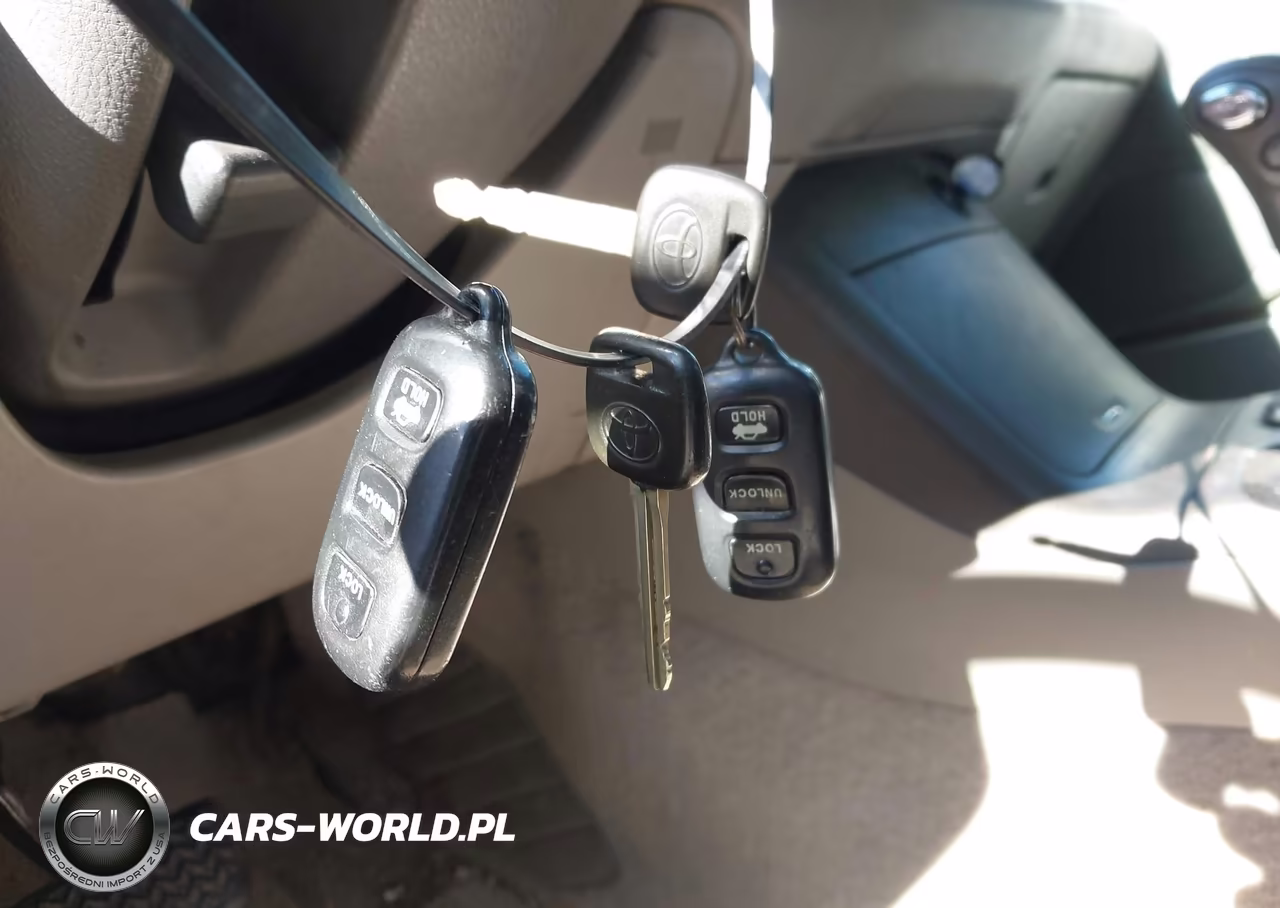 2005 Toyota Camry Le VIN:4T1BE30KX5U046198 - 11