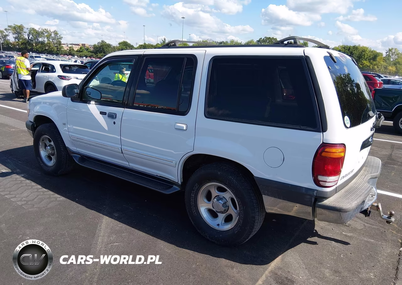 2001 Ford Explorer Xlt VIN:1FMZU83P61UB52292 - 3