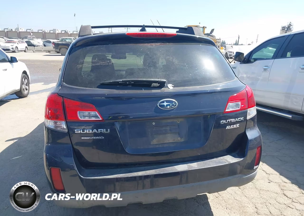 2014 Subaru Outback 2.5I Premium VIN:4S4BRBCC1E3251773 - 16
