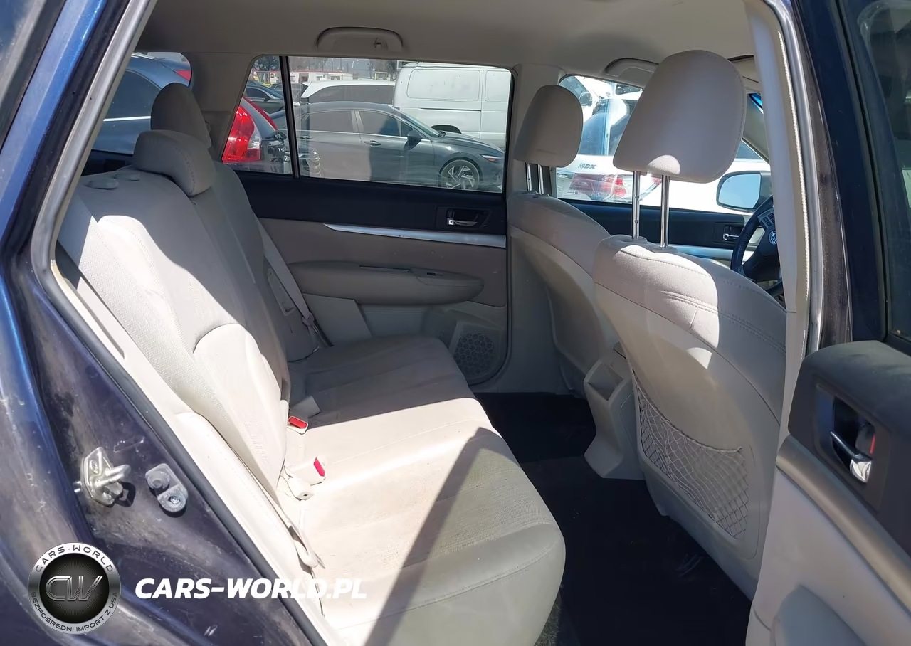 2014 Subaru Outback 2.5I Premium VIN:4S4BRBCC1E3251773 - 8