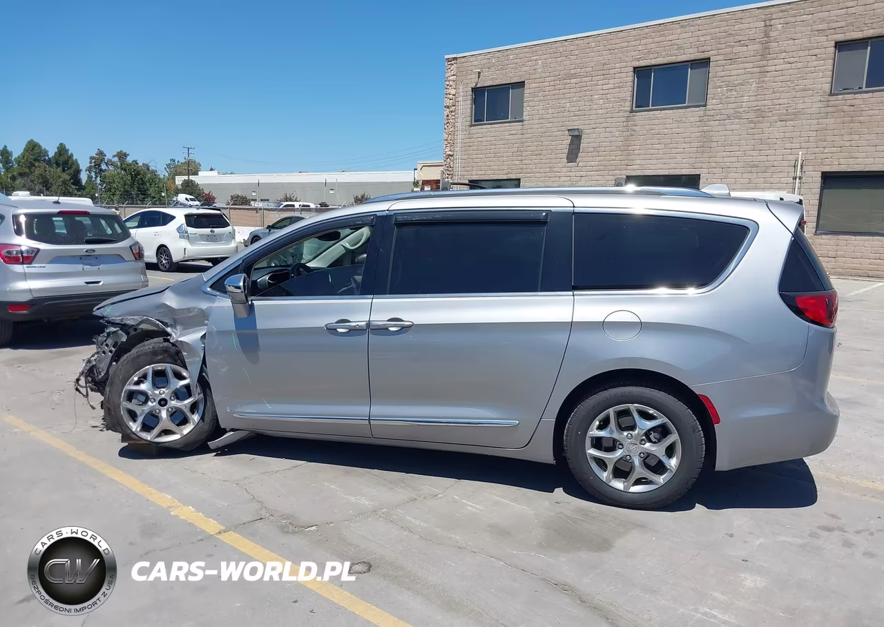 2018 Chrysler Pacifica Limited VIN:2C4RC1GG6JR320292 - 14
