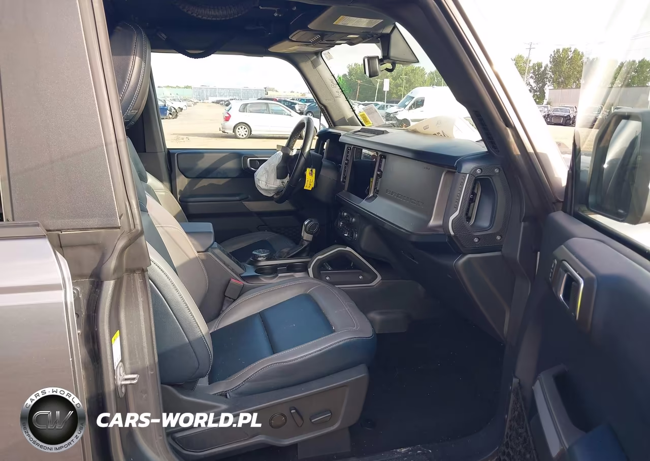 2022 Ford Bronco Outer Banks VIN:1FMEE5DP0NLB23052 - 5