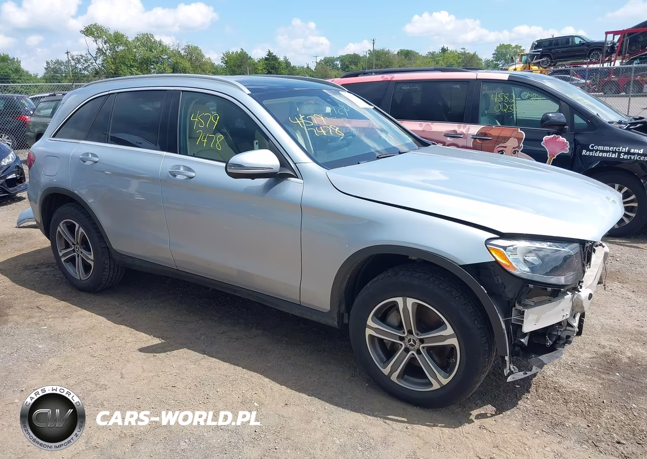 2017 Mercedes-Benz Glc 300 4Matic – zdjęcie 1 z 19