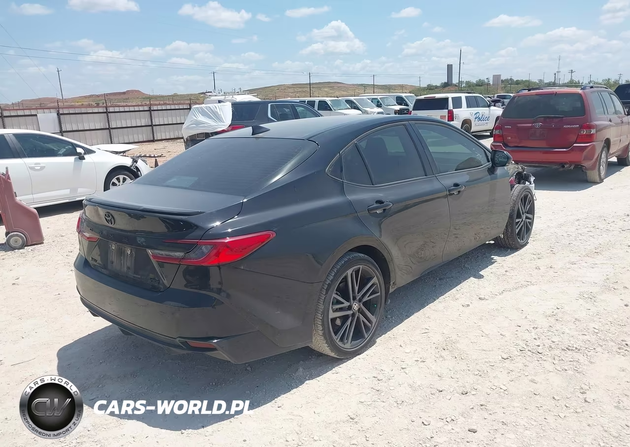 2025 Toyota Camry Xse VIN:4T1DAACK9SU072677 - 4