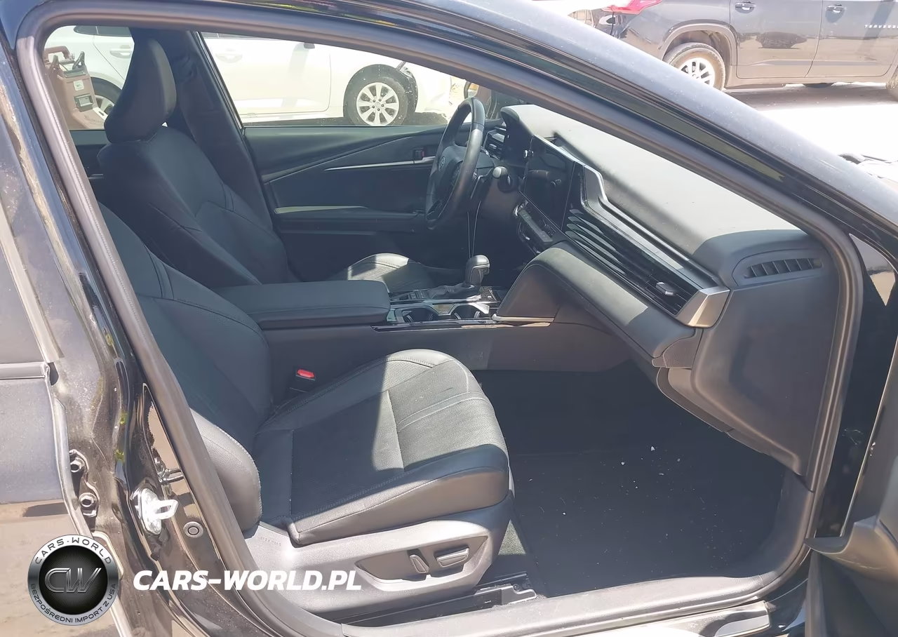 2025 Toyota Camry Xse VIN:4T1DAACK9SU072677 - 5