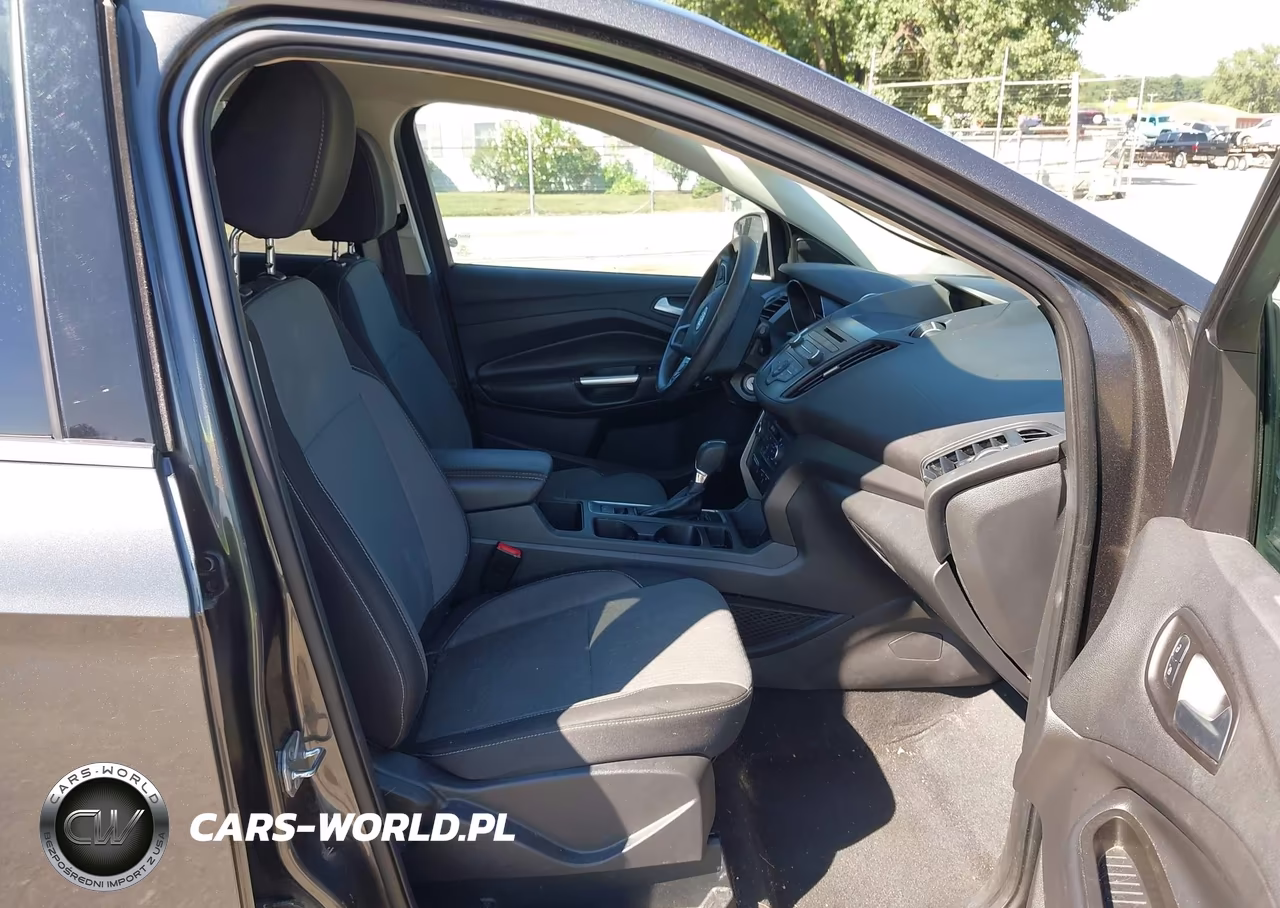 2017 Ford Escape Se VIN:1FMCU0GD0HUC93781 - 5