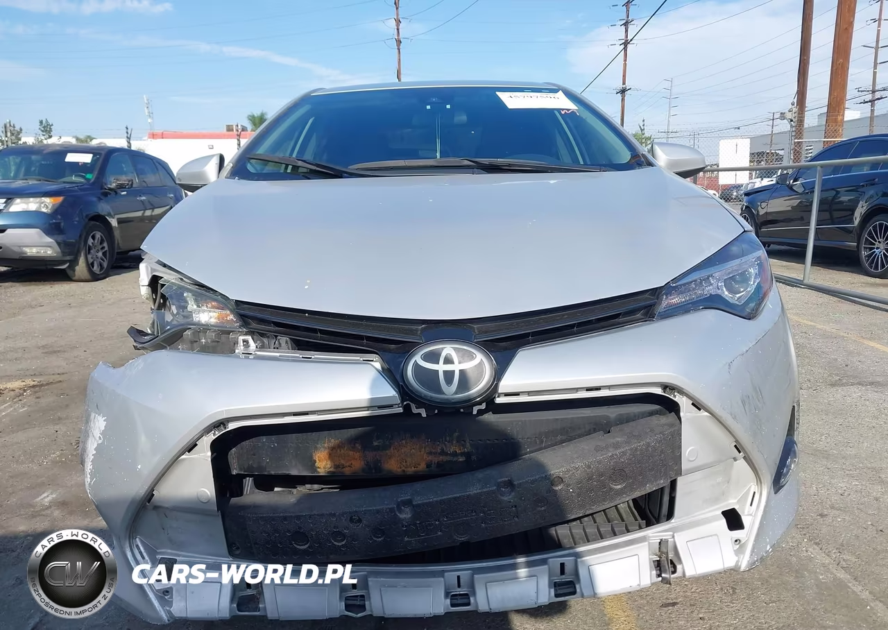 2017 Toyota Corolla Xle VIN:5YFBURHE3HP604371 - 11
