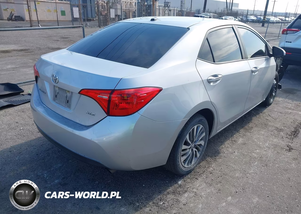2017 Toyota Corolla Xle VIN:5YFBURHE3HP604371 - 4