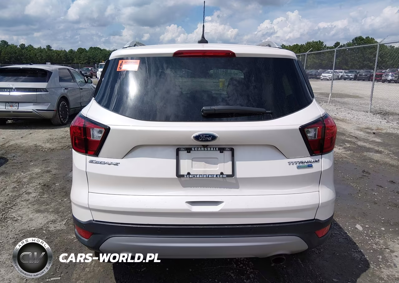 2019 Ford Escape Titanium VIN:1FMCU9J91KUA28190 - 16
