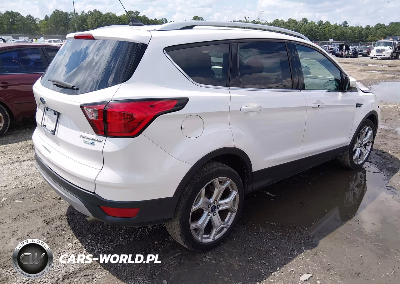 2019 Ford Escape Titanium VIN:1FMCU9J91KUA28190 - 4