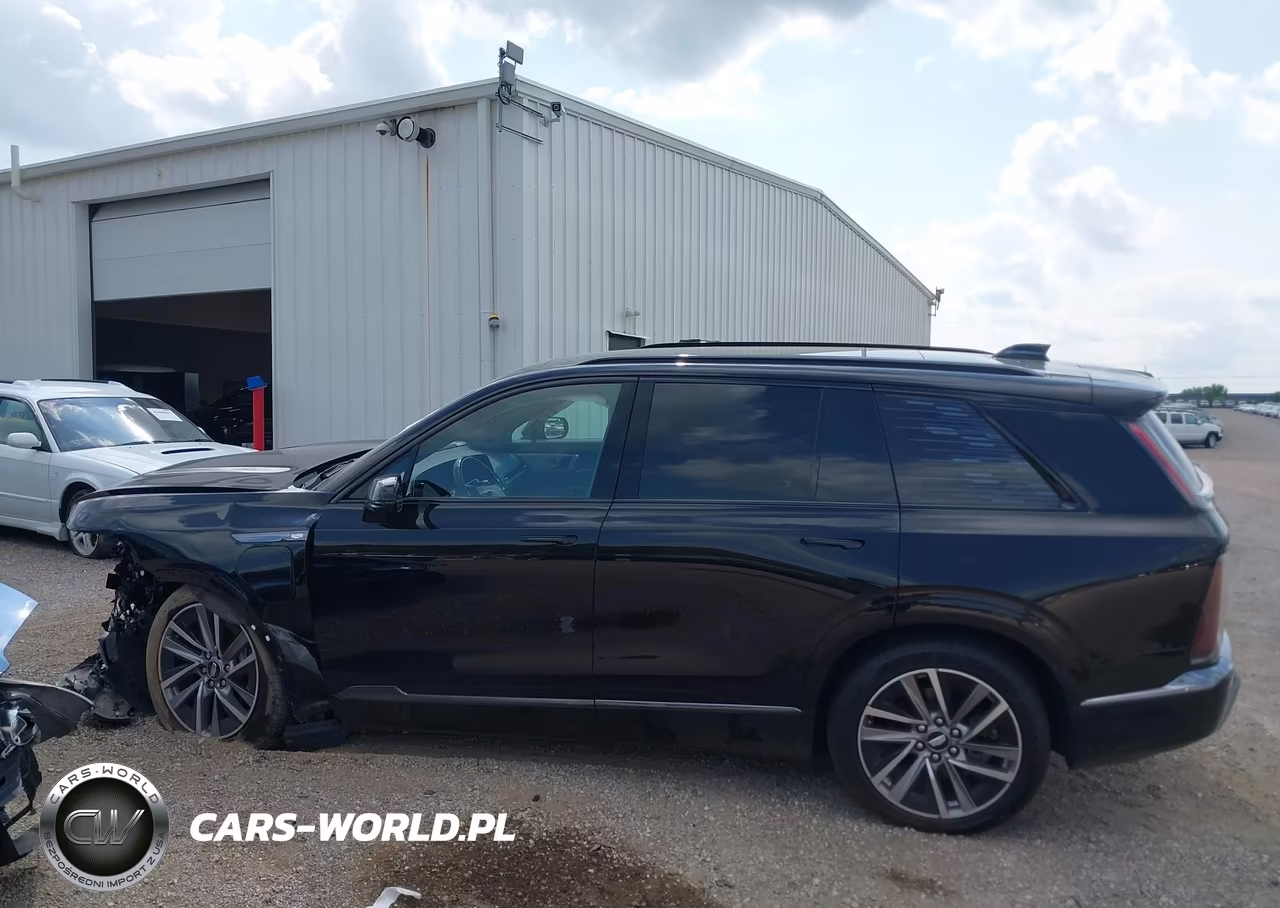 2026 Cadillac Vistiq Sport VIN:1GYC3NML3TZ707836 - 14