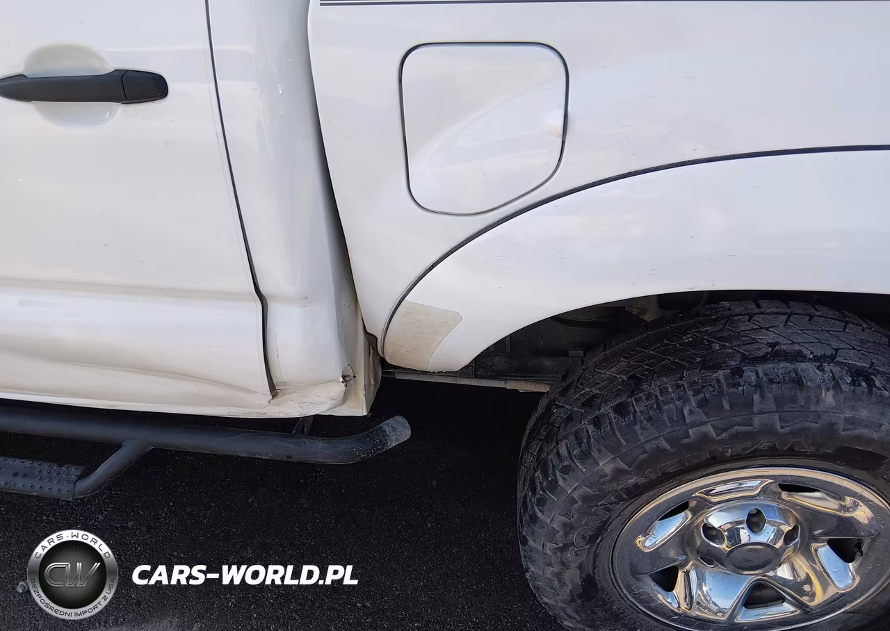 2015 Toyota Tacoma Prerunner V6 VIN:5TFJU4GN2FX064915 - 6