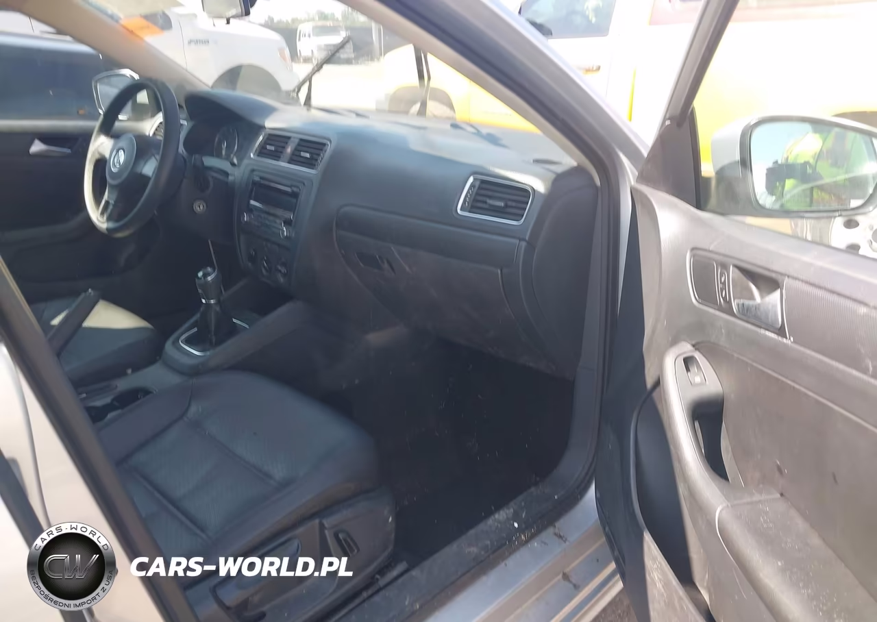2014 Volkswagen Jetta 1.8T Se VIN:3VWB07AJ4EM323025 - 5