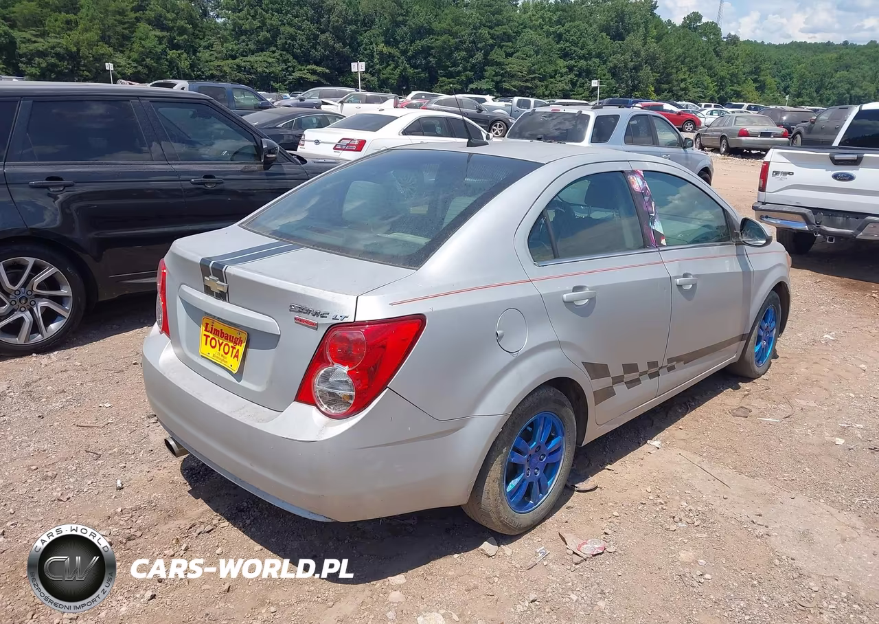 2012 Chevrolet Sonic 2Ls VIN:1G1JA5SH8C4199077 - 4