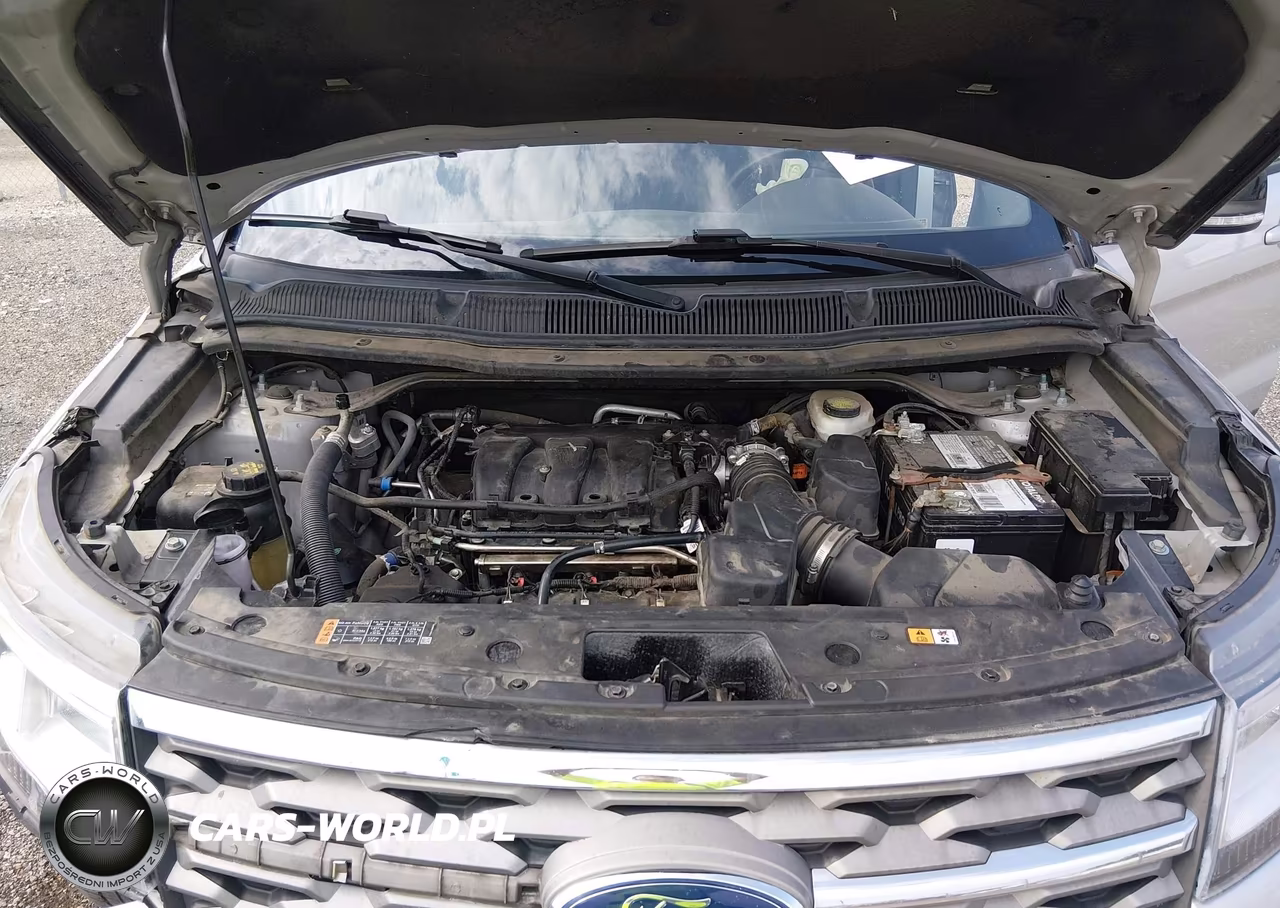 2018 Ford Explorer Xlt VIN:1FM5K7D81JGA34090 - 10