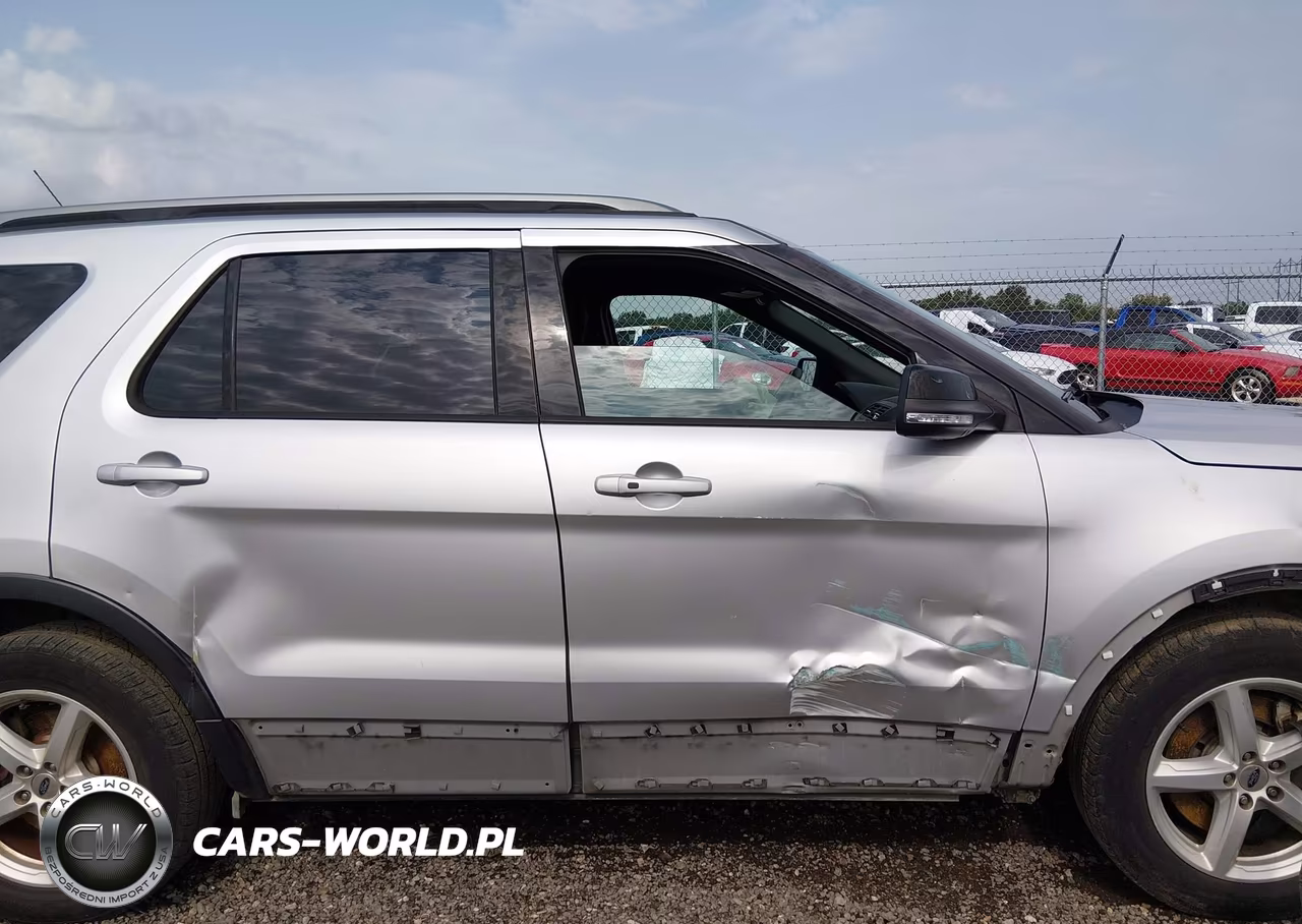 2018 Ford Explorer Xlt VIN:1FM5K7D81JGA34090 - 14