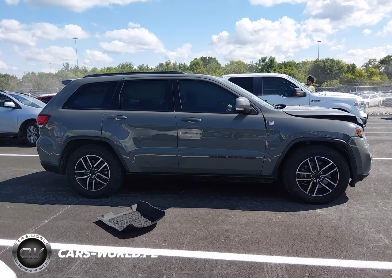 2021 Jeep Grand Cherokee Trailhawk 4X4 VIN:1C4RJFLT2MC632189 - 13