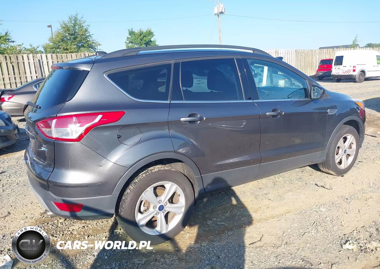 2016 Ford Escape Se VIN:1FMCU9GX4GUC33838 - 4