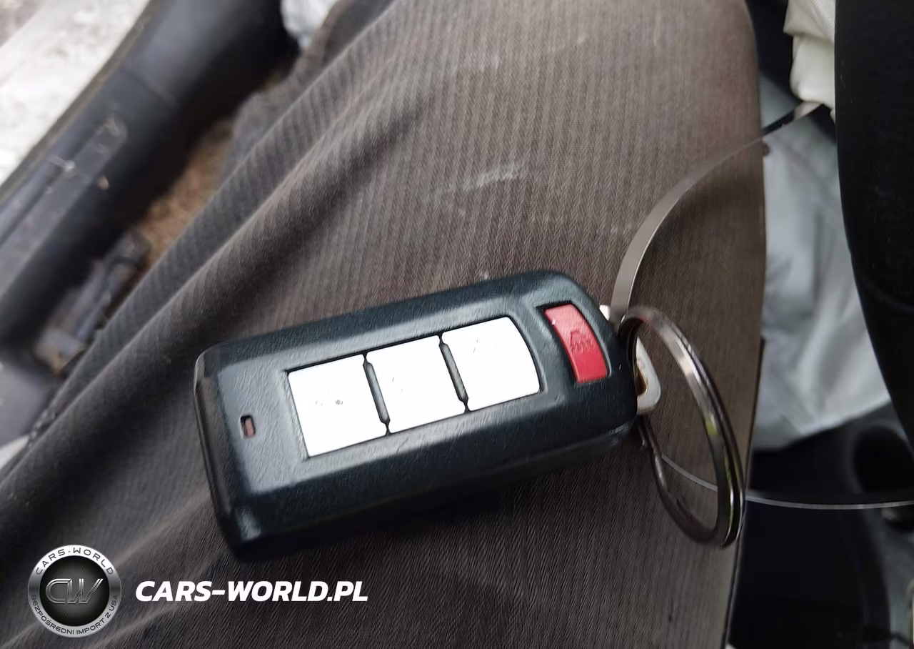 2018 Mitsubishi Mirage G4 Se VIN:ML32F4FJ0JHF10002 - 11