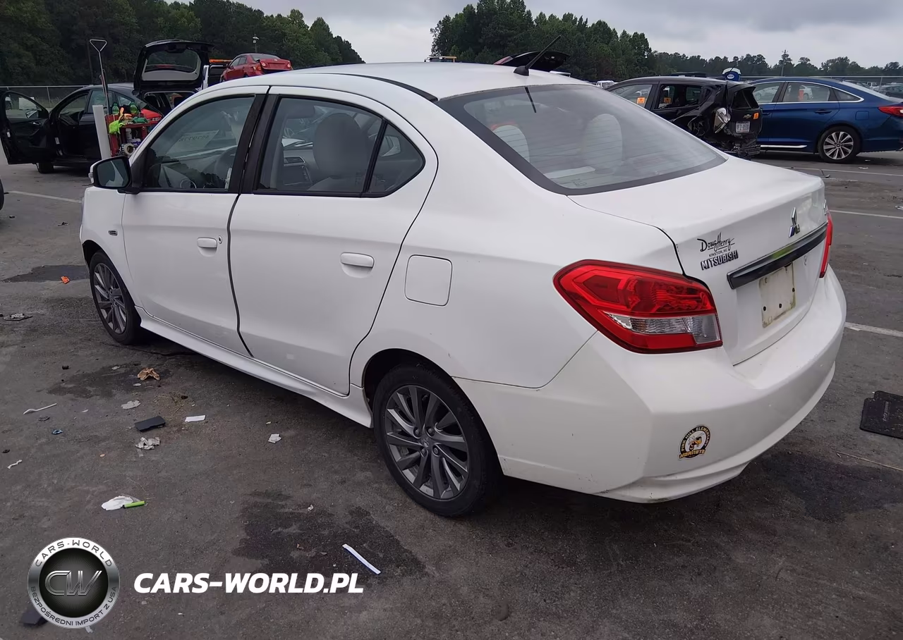 2018 Mitsubishi Mirage G4 Se VIN:ML32F4FJ0JHF10002 - 3