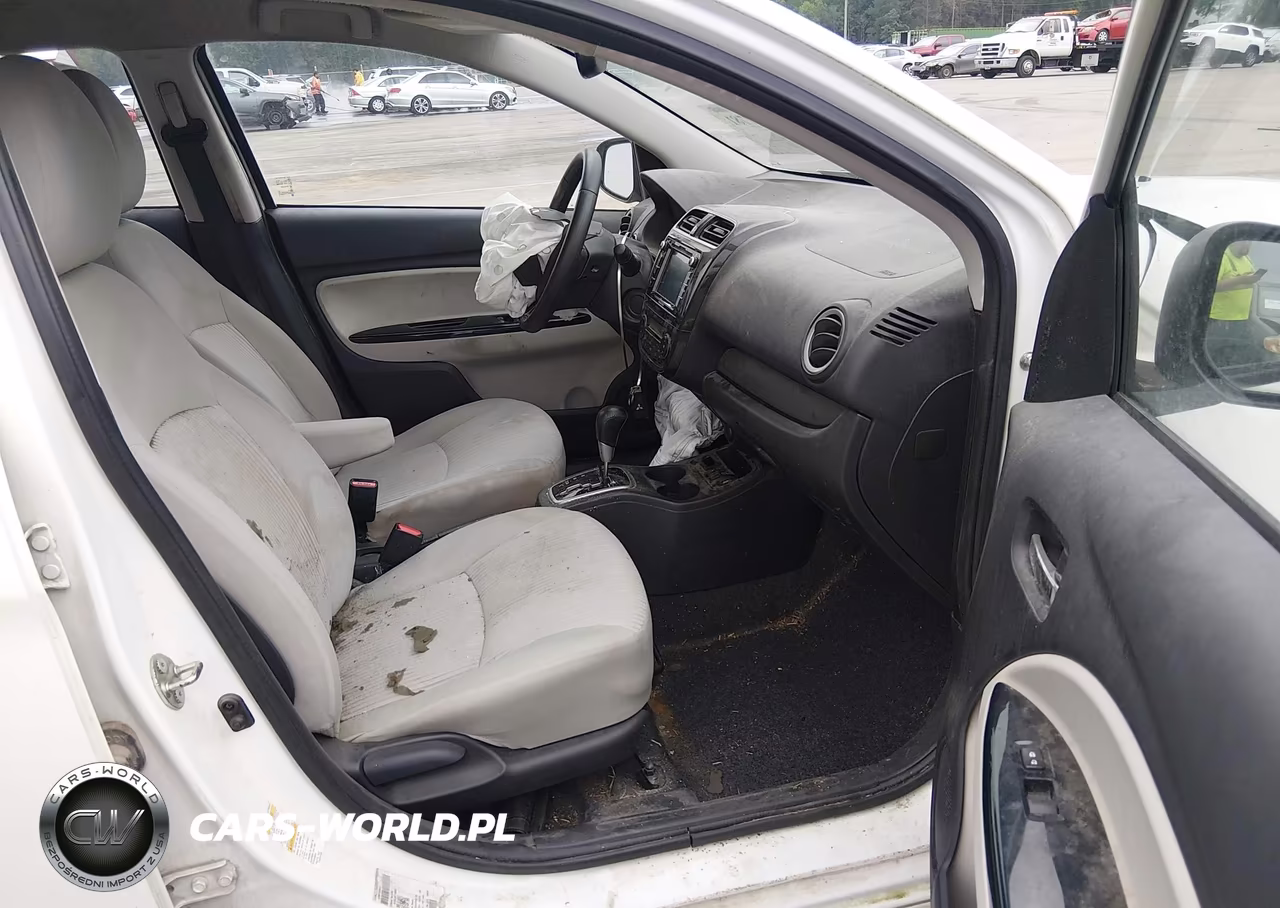 2018 Mitsubishi Mirage G4 Se VIN:ML32F4FJ0JHF10002 - 5