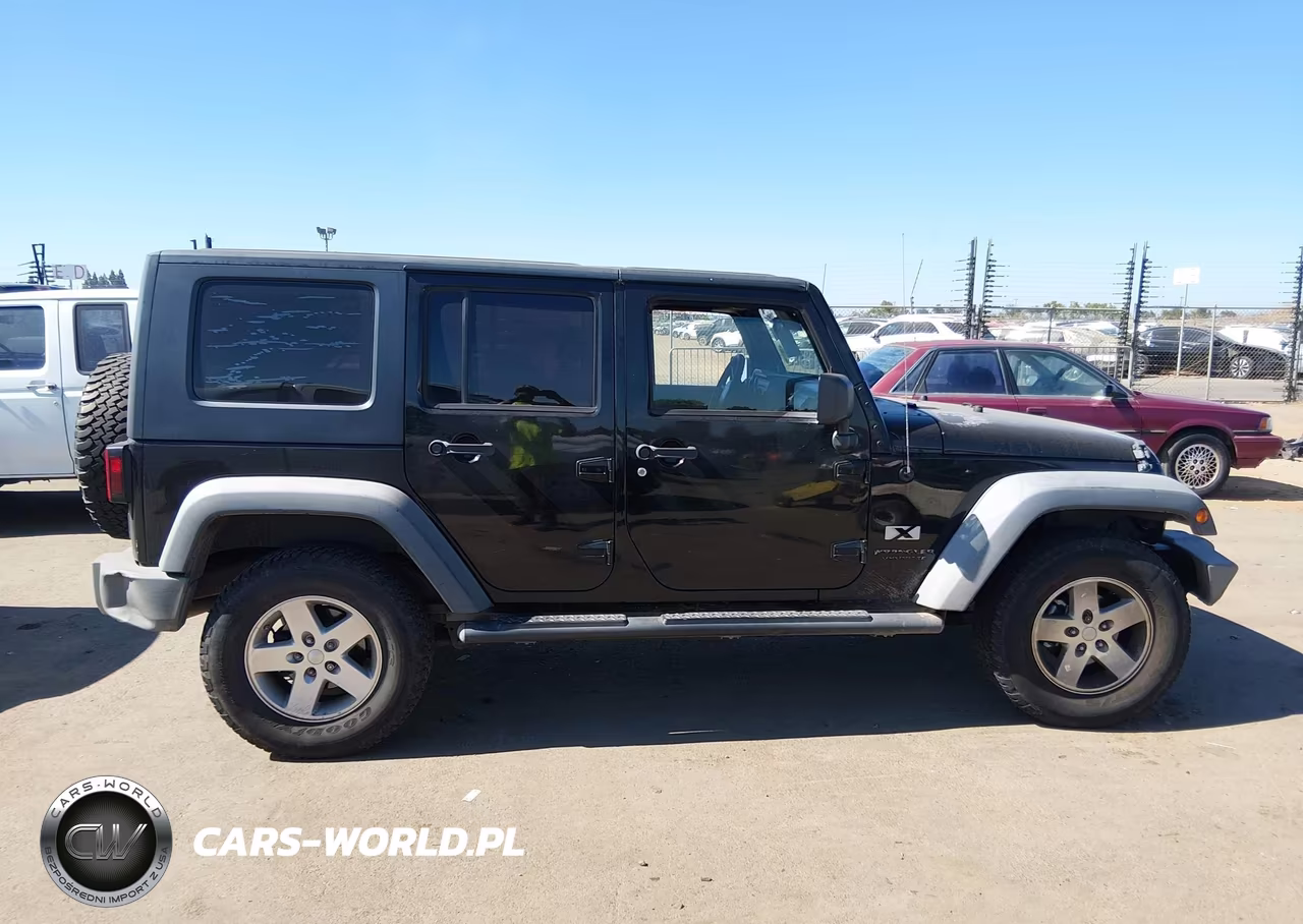 2008 Jeep Wrangler Unlimited X VIN:1J4GA39138L584889 - 13