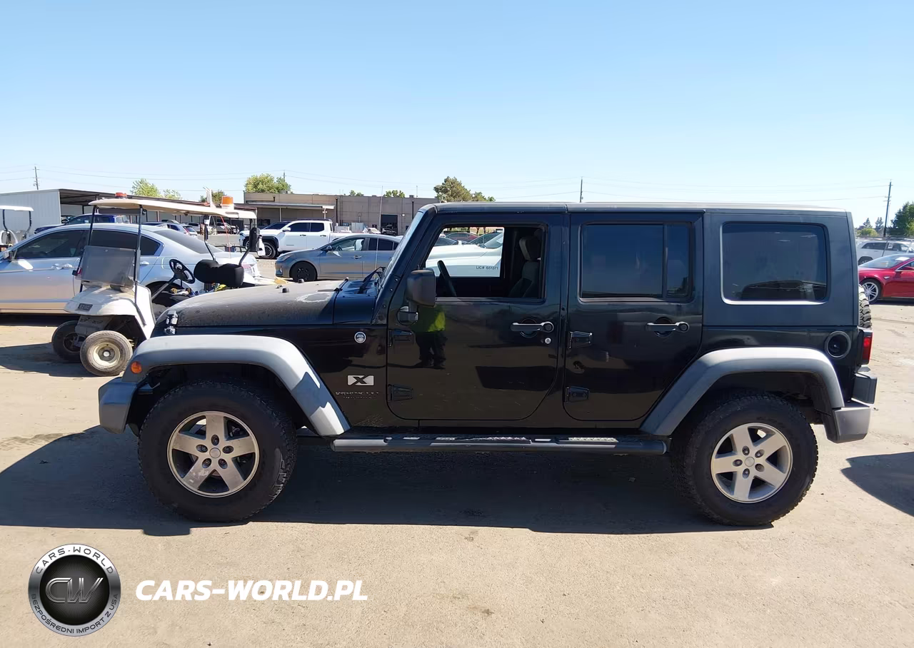 2008 Jeep Wrangler Unlimited X VIN:1J4GA39138L584889 - 14