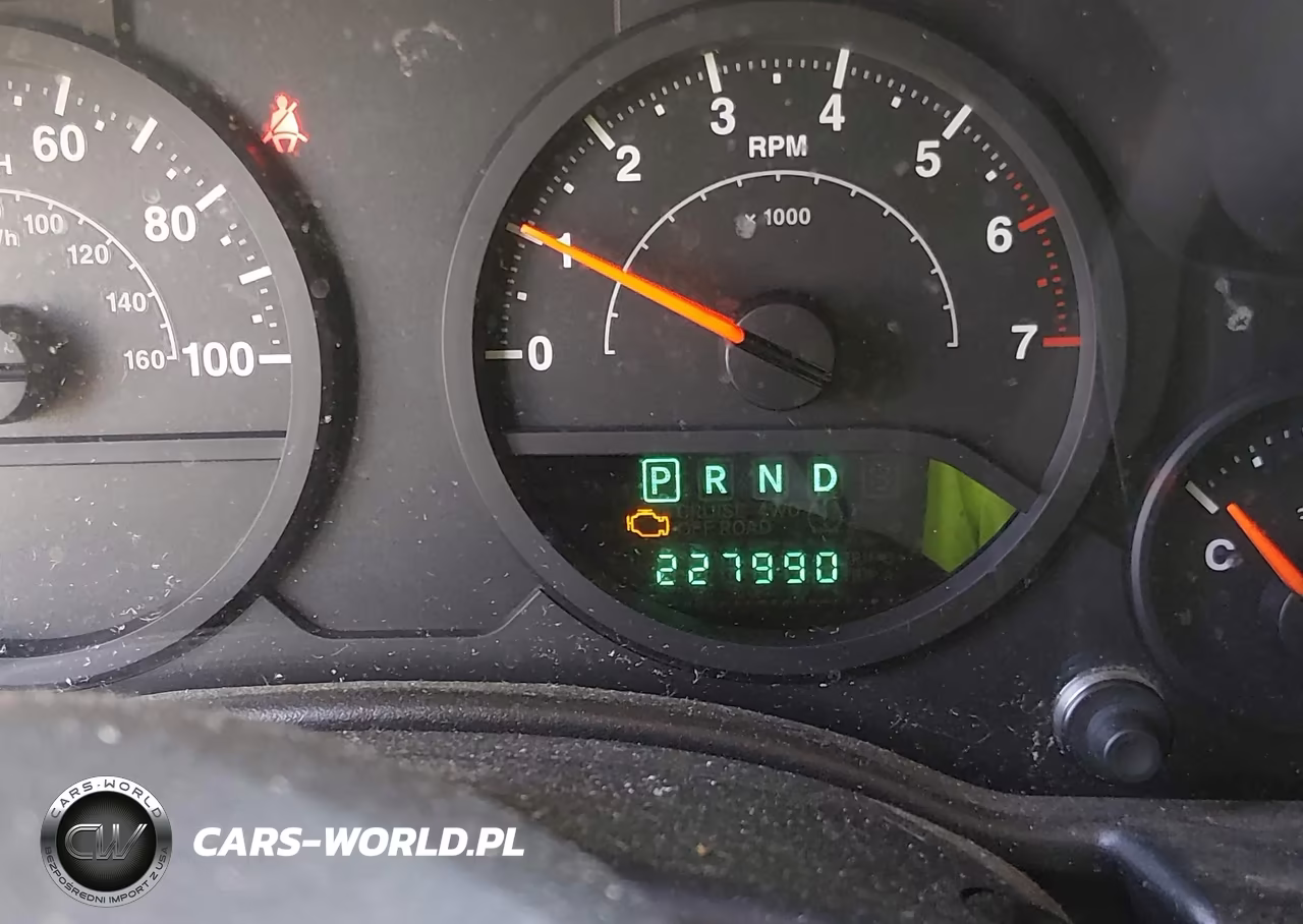 2008 Jeep Wrangler Unlimited X VIN:1J4GA39138L584889 - 15